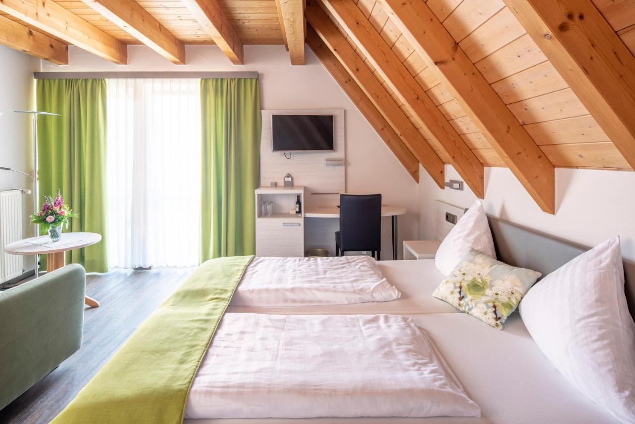 Adler Landhotel Buergstadt Exteriör bild